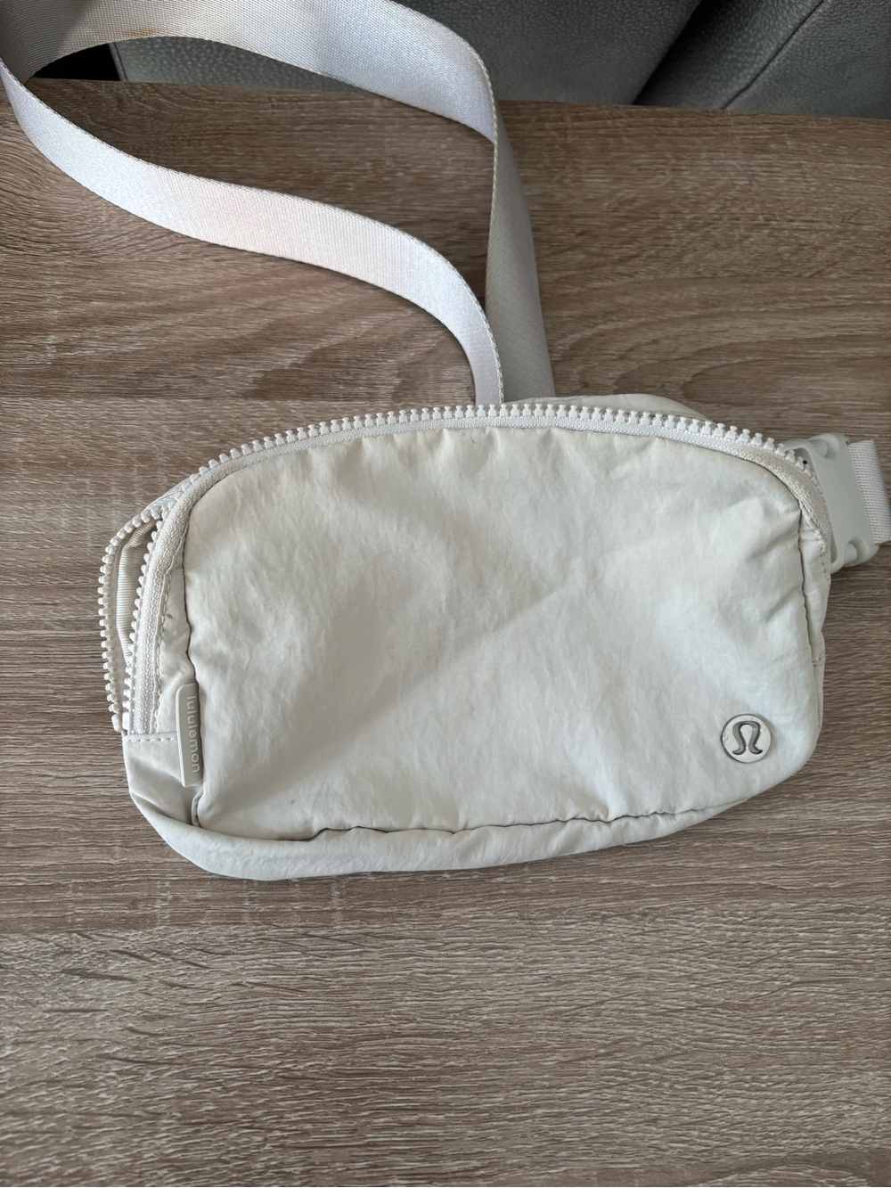 Lululemon Everywhere Belt Bag in White Opal